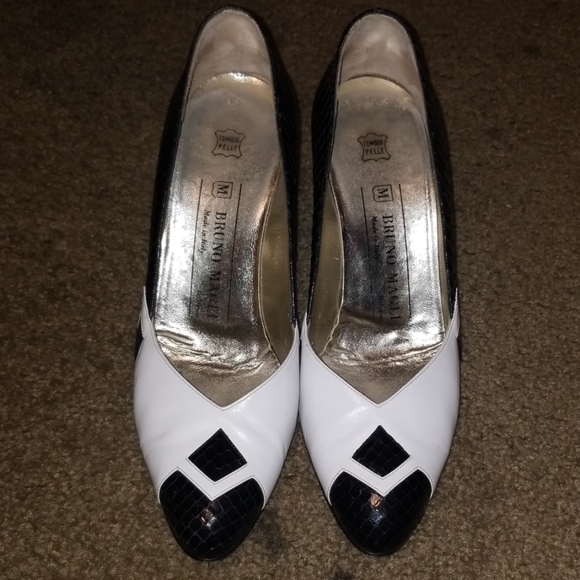 Bruno Magli - Picture 2 of 8